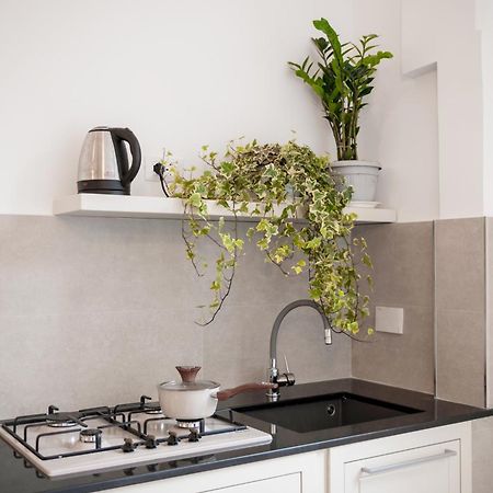 Biffi 2 - Garbatella Rooms Roma Ngoại thất bức ảnh