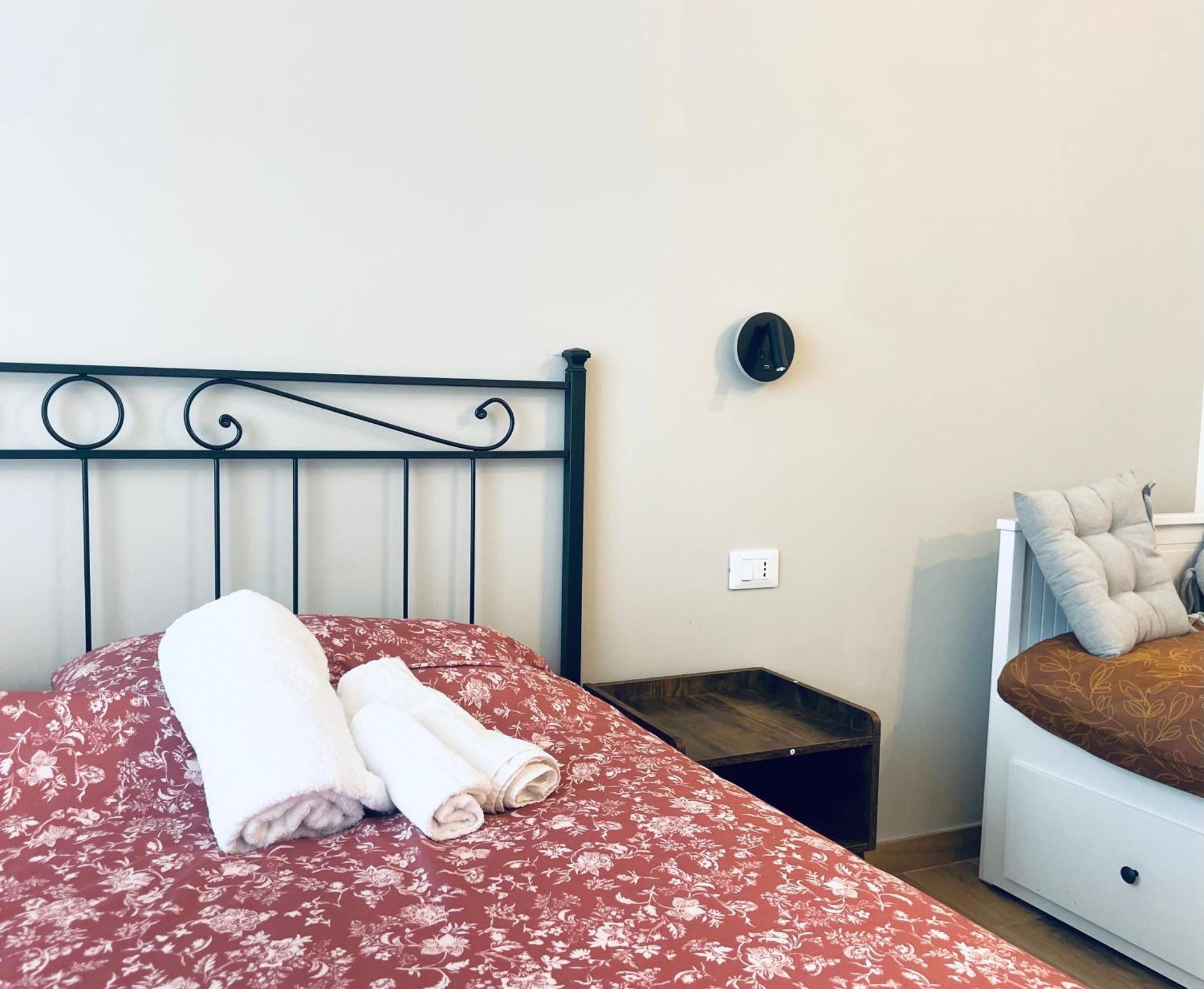 Biffi 2 - Garbatella Rooms Roma Ngoại thất bức ảnh